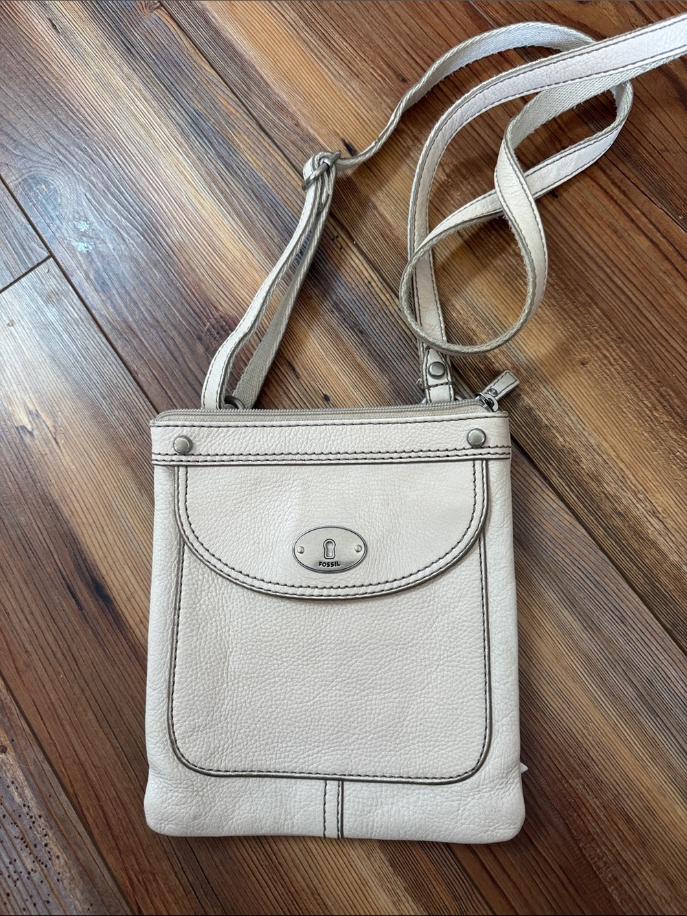 Fossil Ivory Leather Crossbody Bag with Front Flap